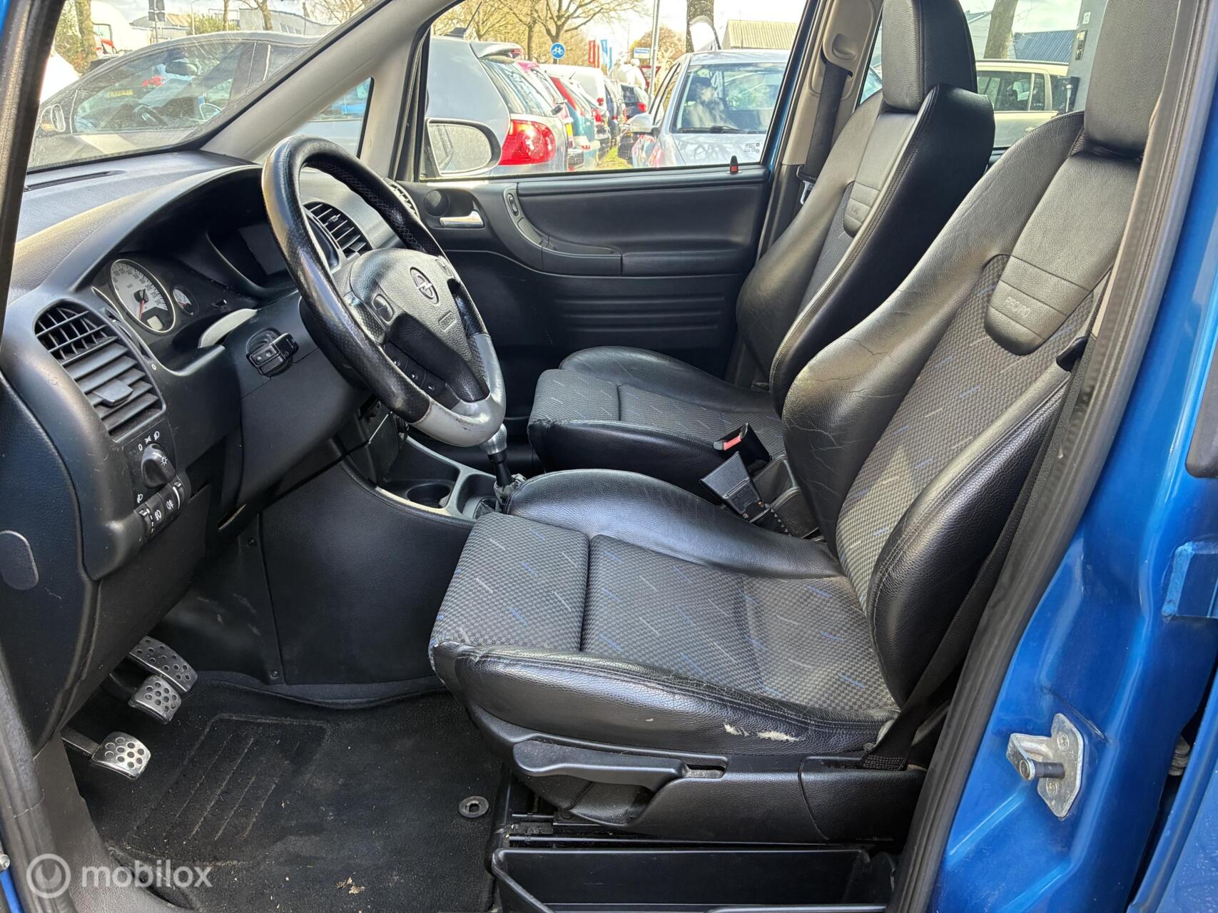 Foto van Opel Zafira-a