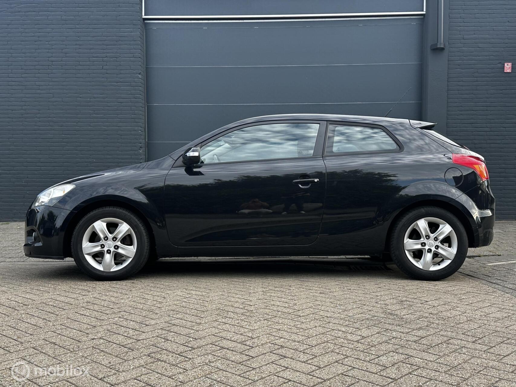 Foto van Kia Cee D