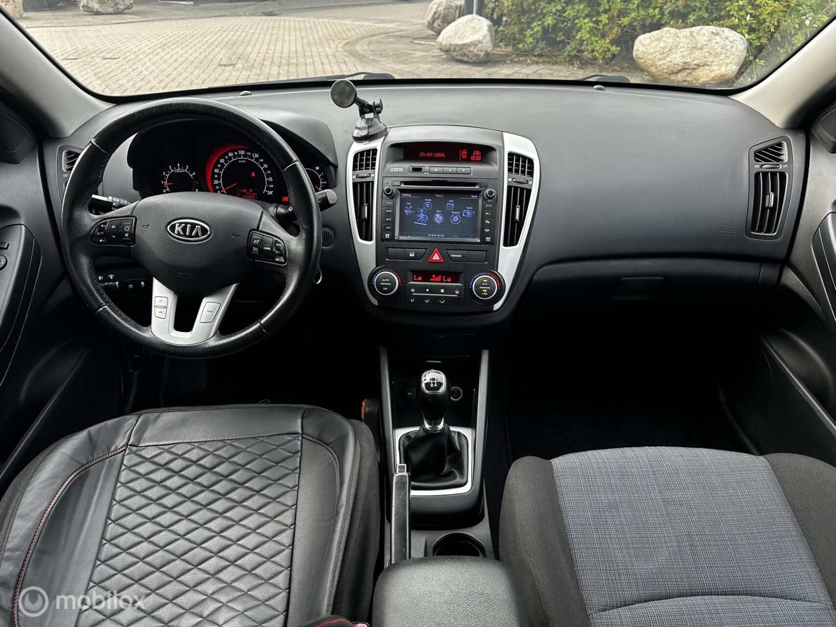 Foto van Kia Cee D