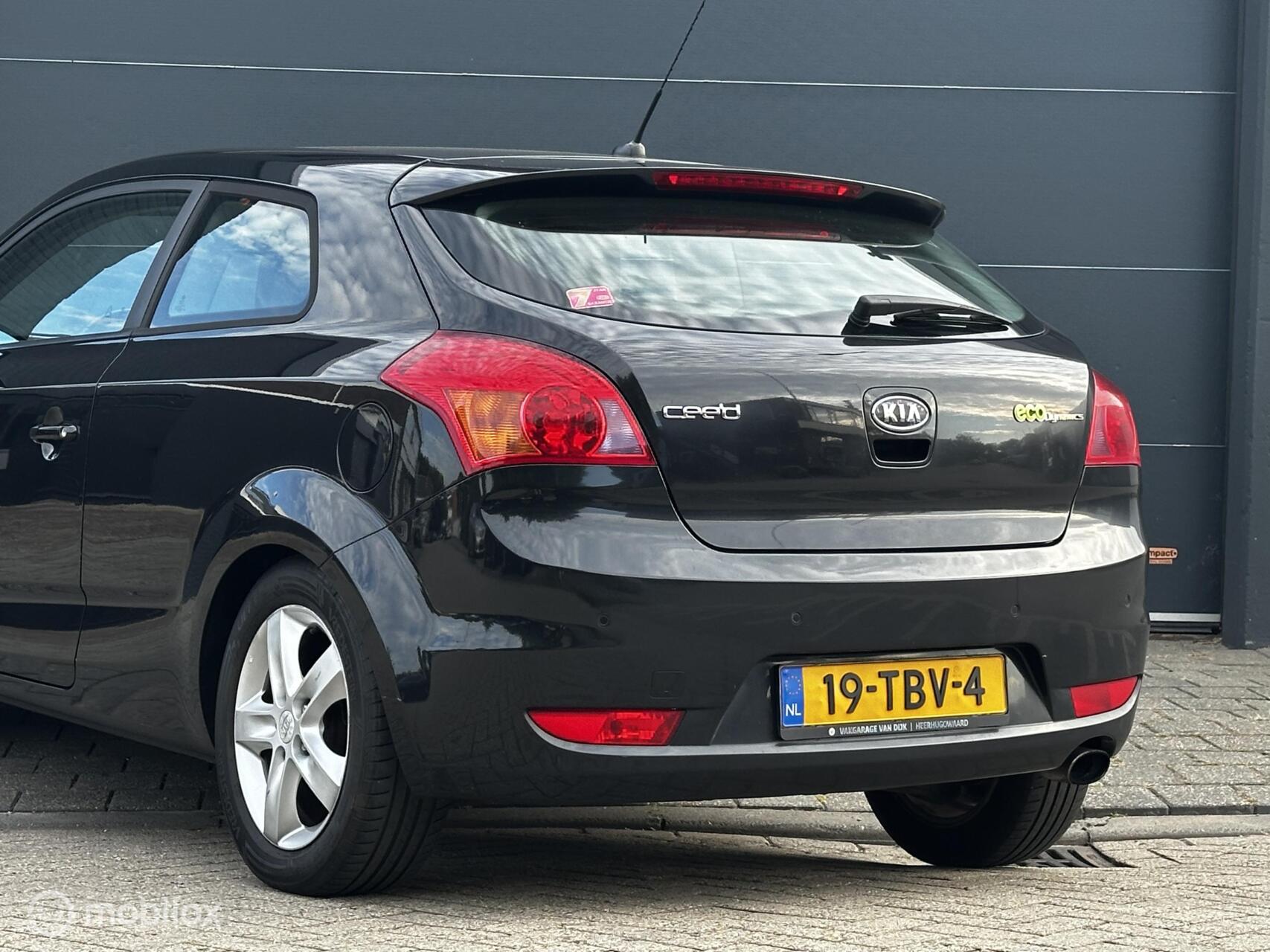 Foto van Kia Cee D