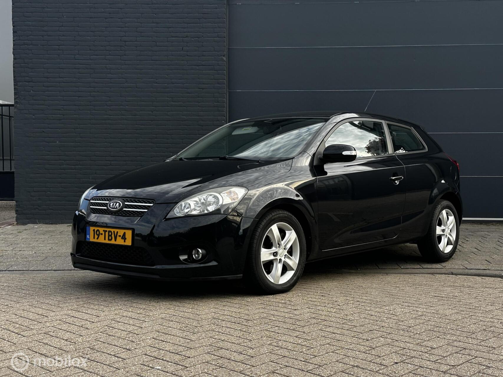 Foto van Kia Cee D