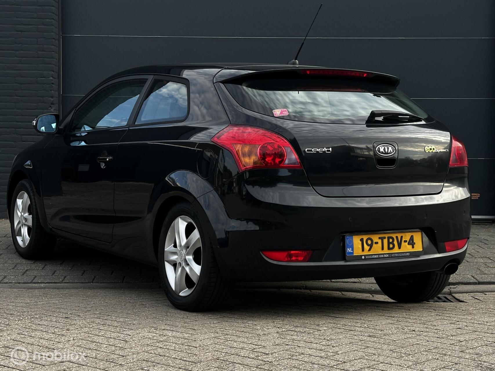 Foto van Kia Cee D