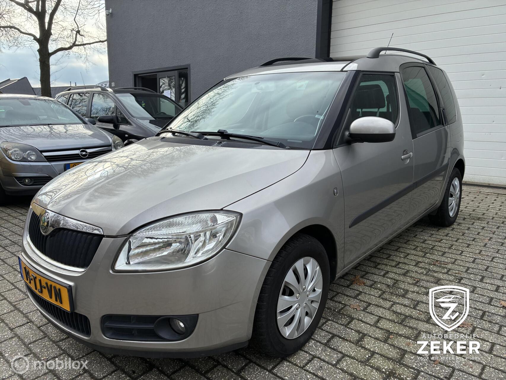 Skoda Roomster 1.4-16V Style / airco / cruise / nieuwe apk 2006 - voorkant