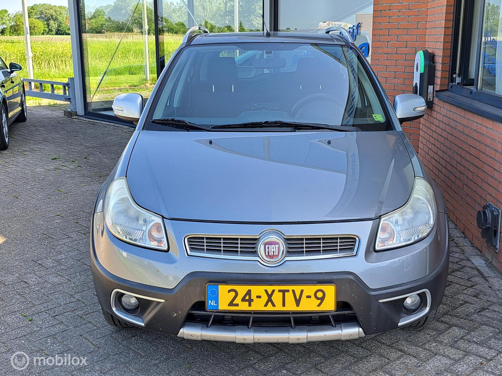 Foto van Fiat Fiat Sedici