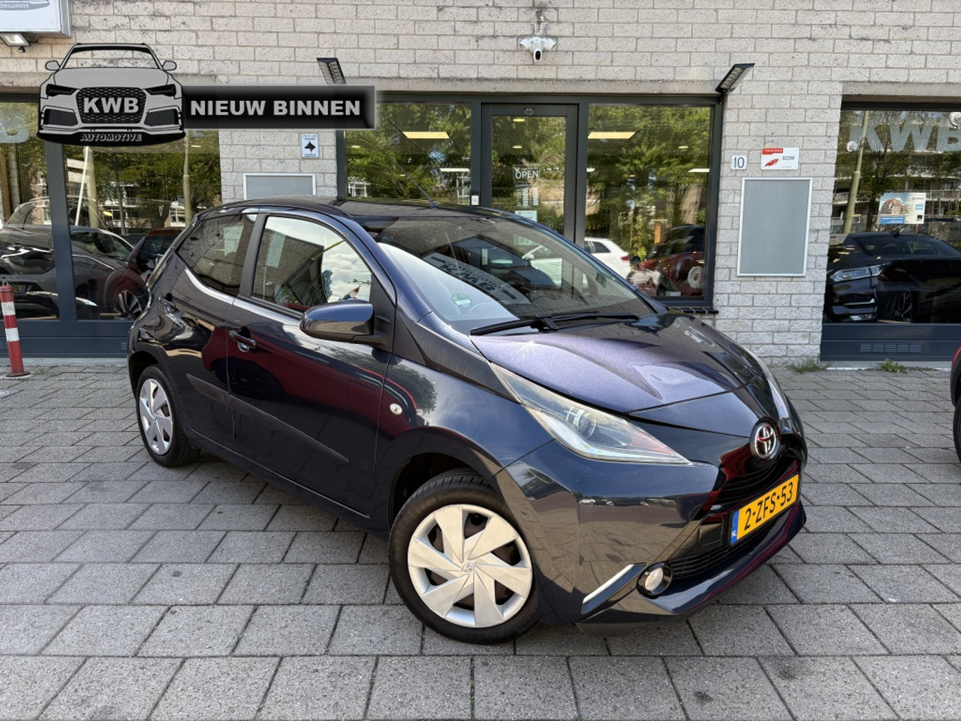 Toyota Aygo 1.0 VVT-i x-play 2015 - voorkant