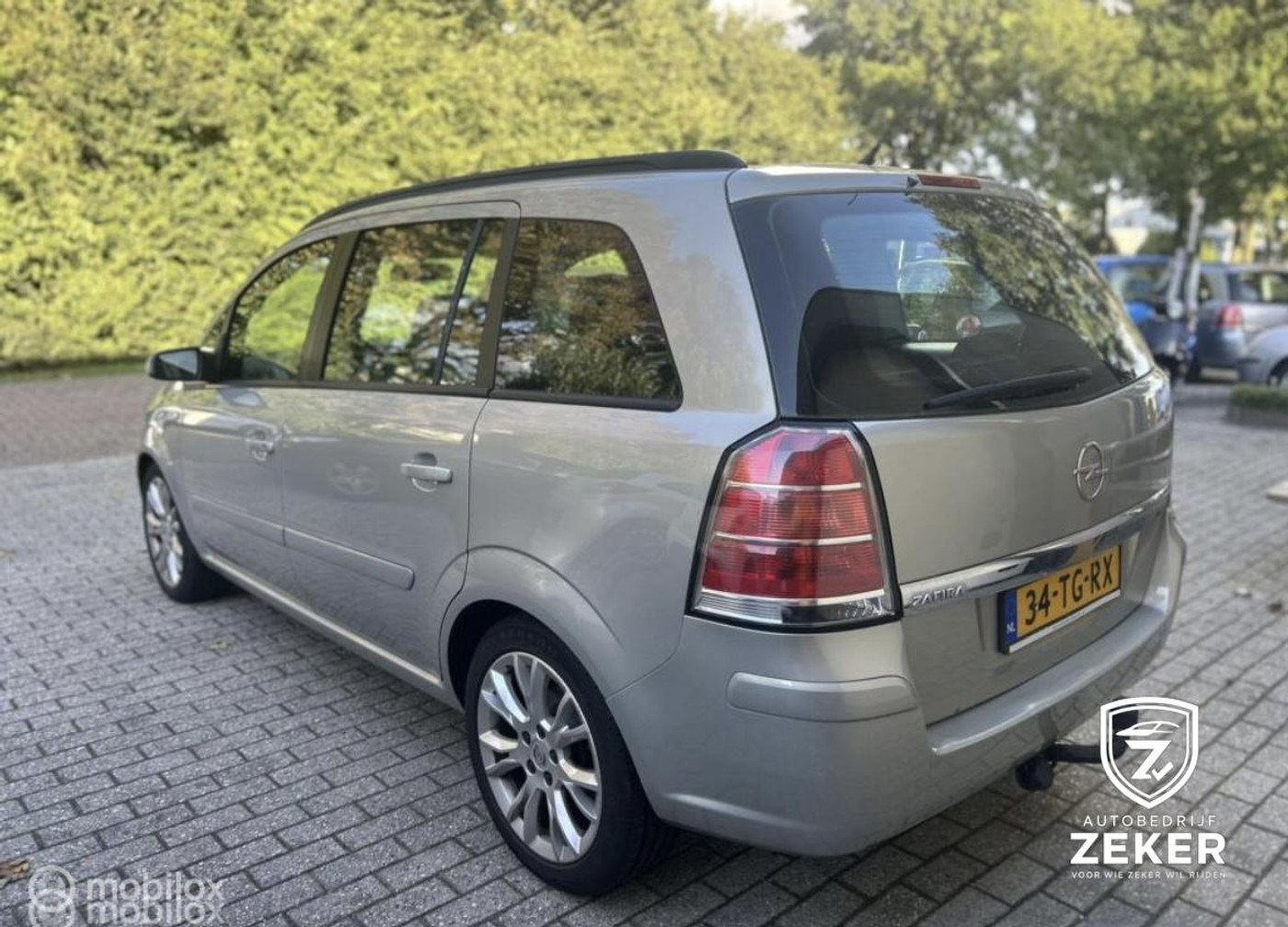 Foto van Opel Zafira