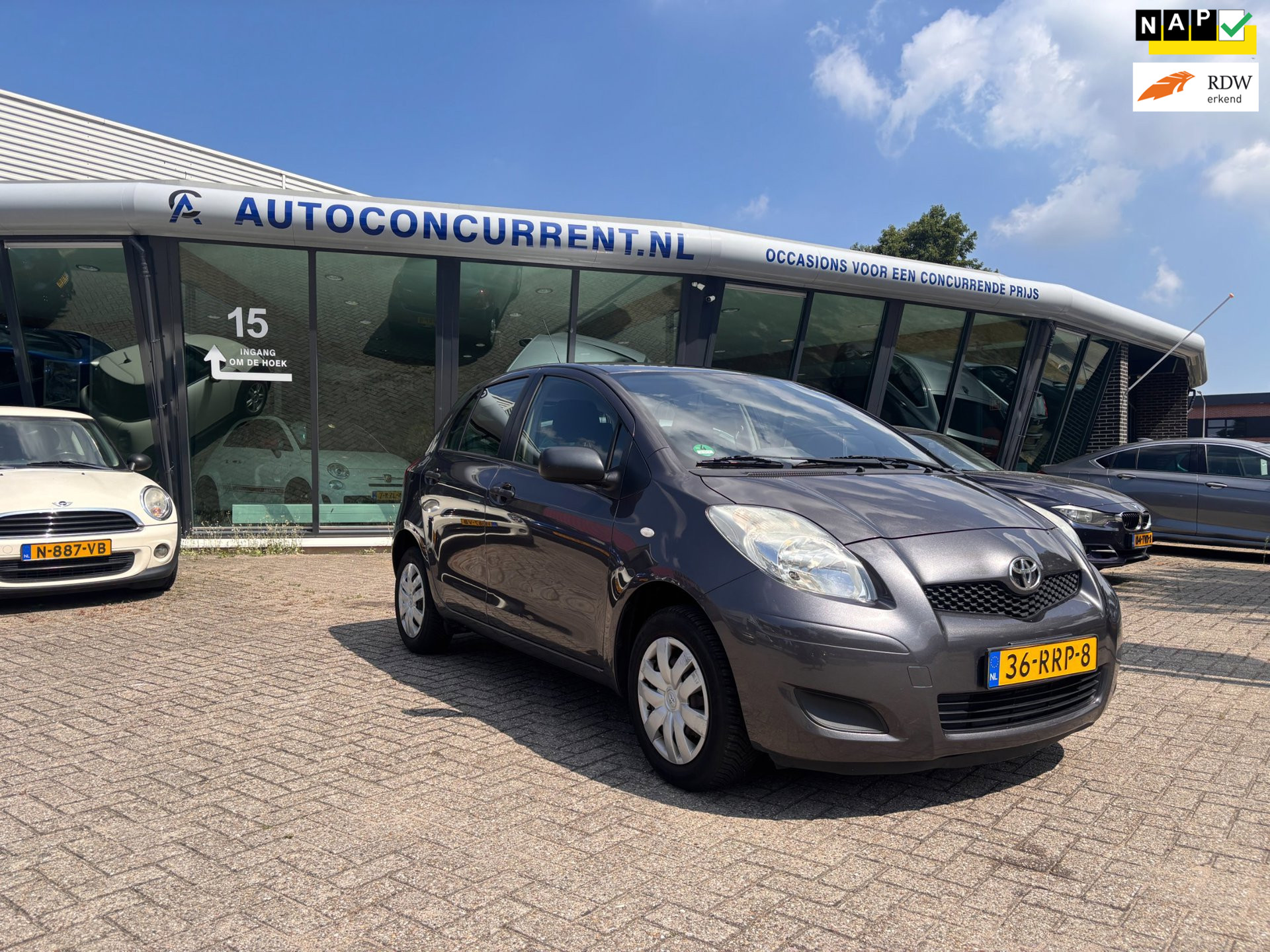 Toyota Toyota Yaris 1.0 VVTi Acces 2011 AIRCO NAP 5 DRS. APK NW ?? 2011 - voorkant