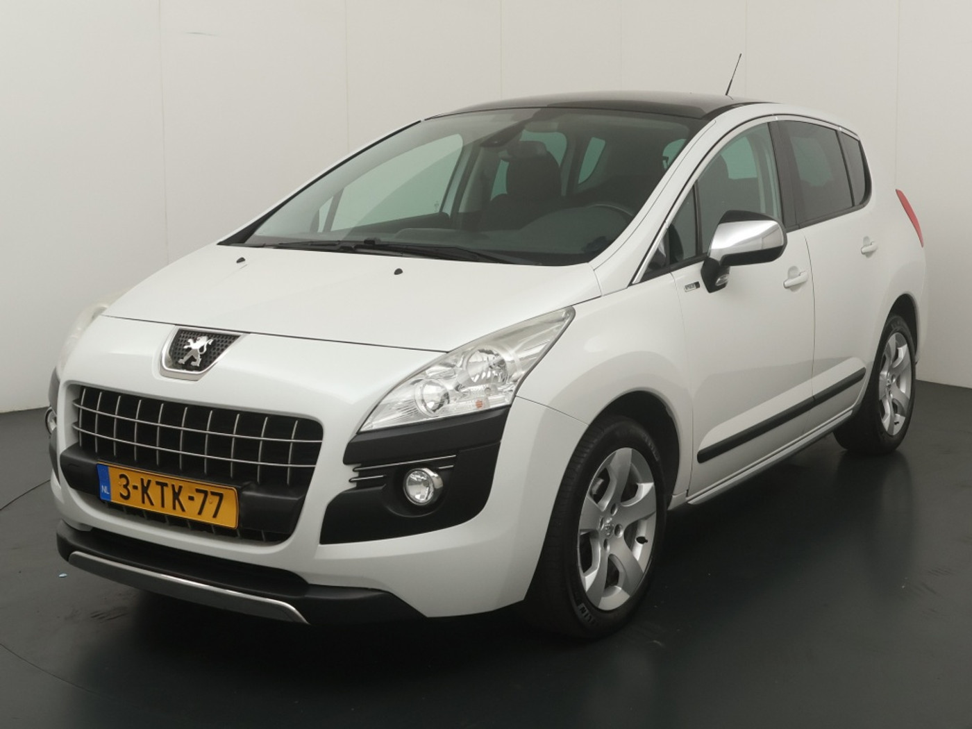 Peugeot 3008 1.6 VTi Style 2013 - voorkant