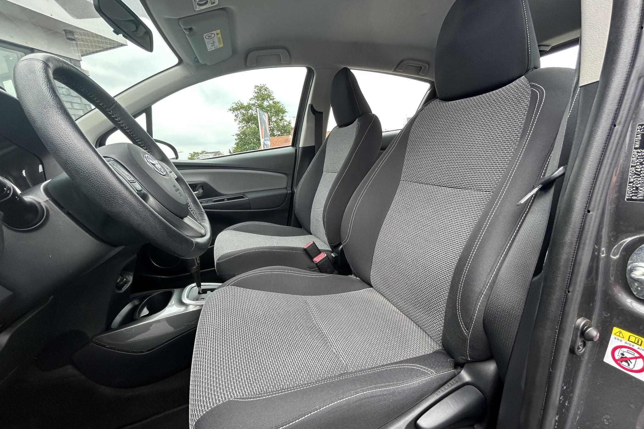 Foto van Toyota Toyota Yaris Hybrid