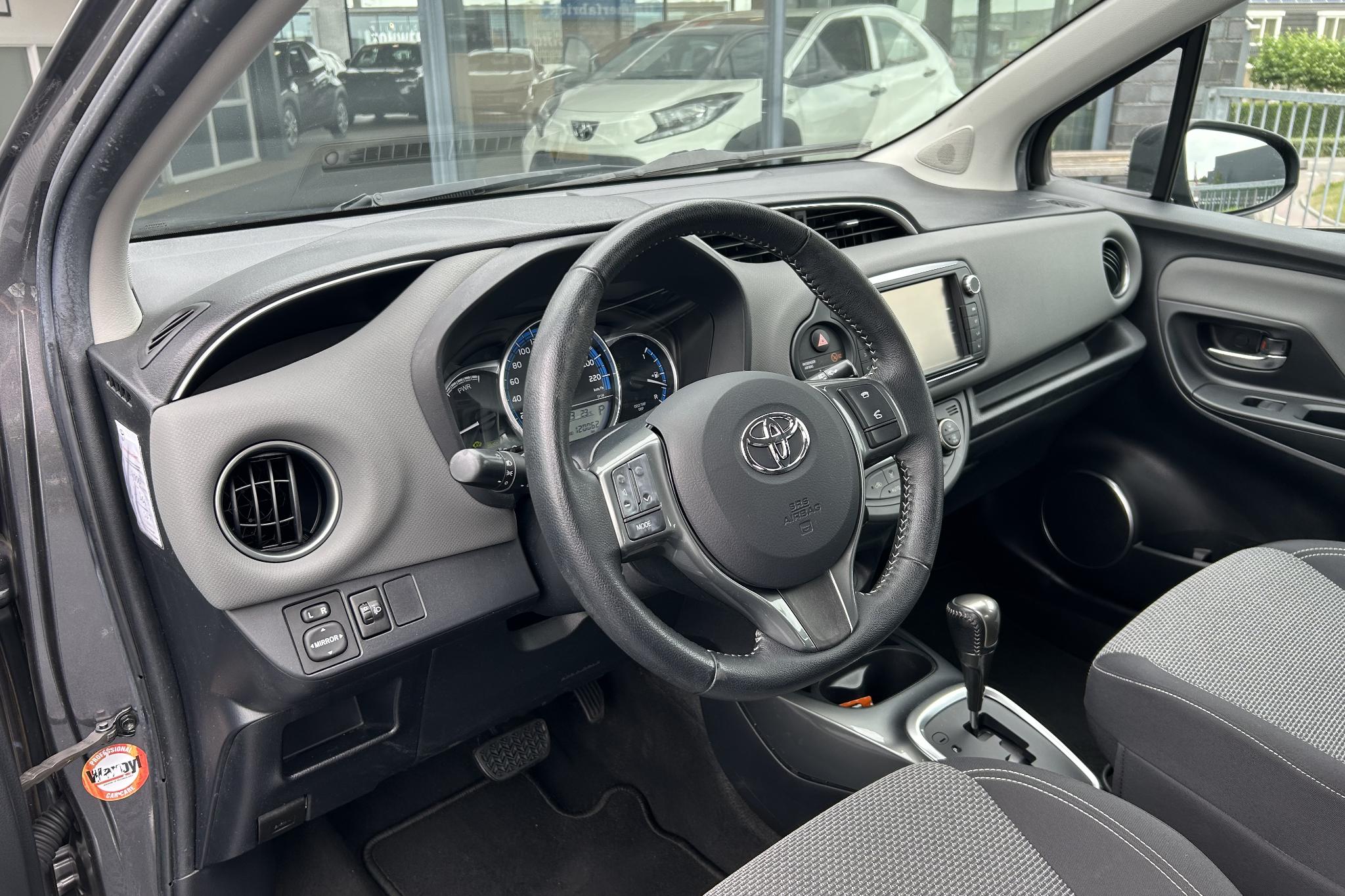 Foto van Toyota Toyota Yaris Hybrid