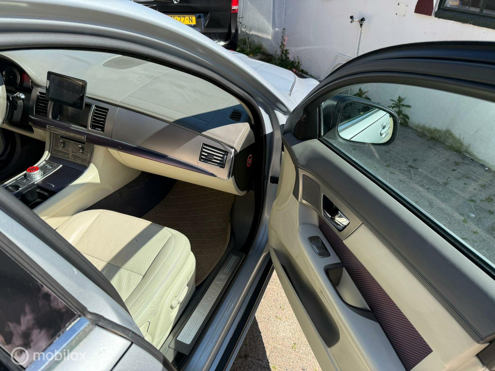 Foto van Jaguar XF
