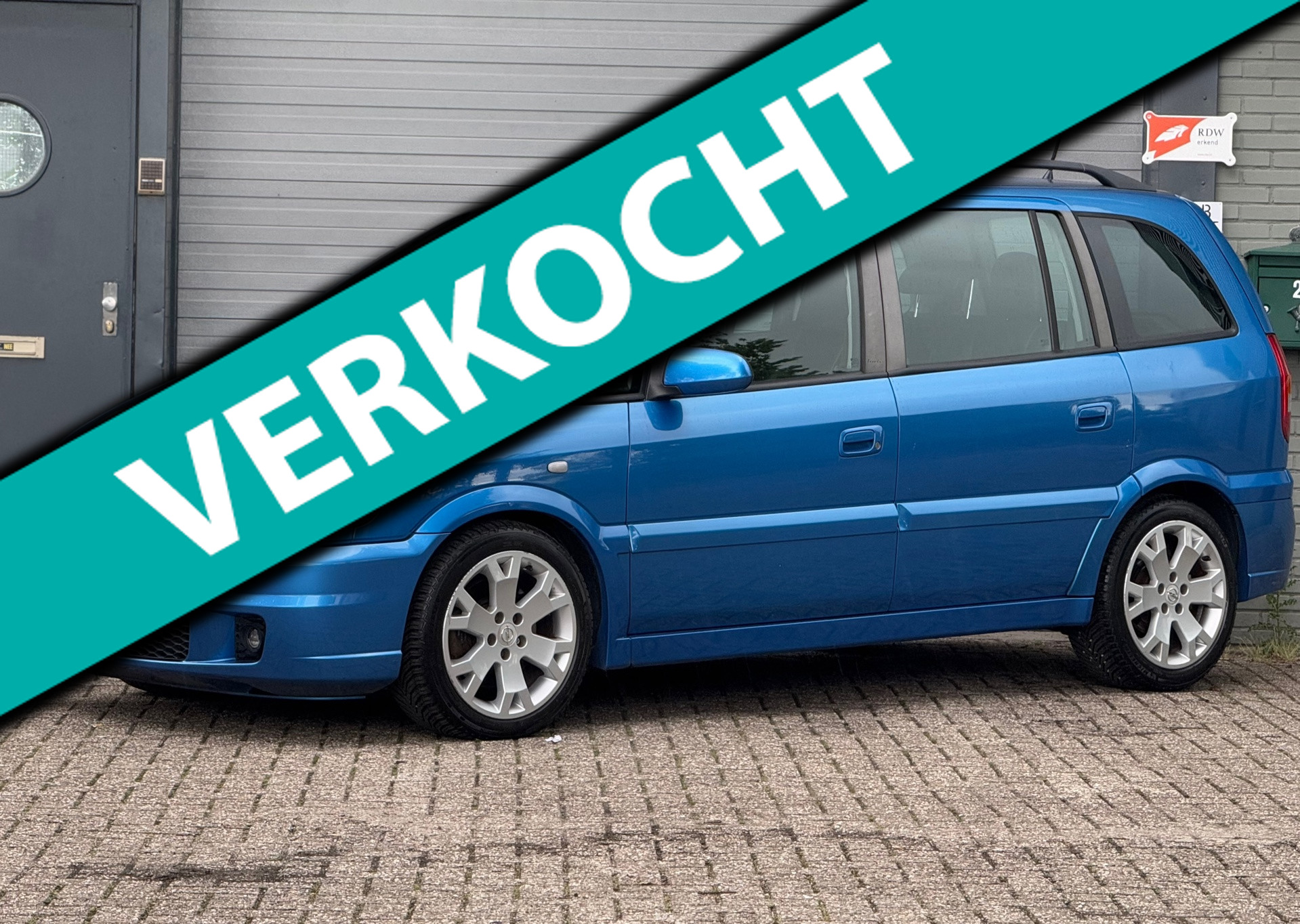 Opel Zafira-a 2.0-16V OPC 2003 - voorkant