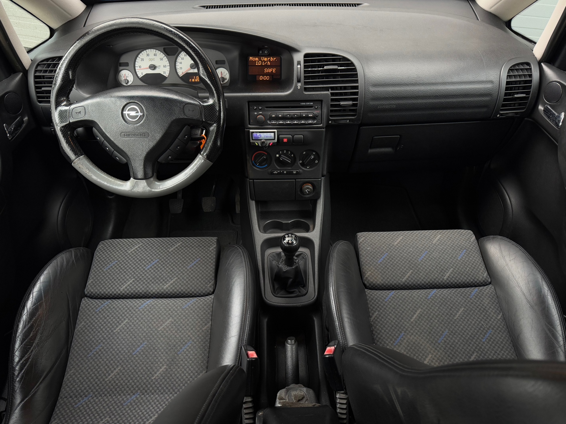 Foto van Opel Zafira-a