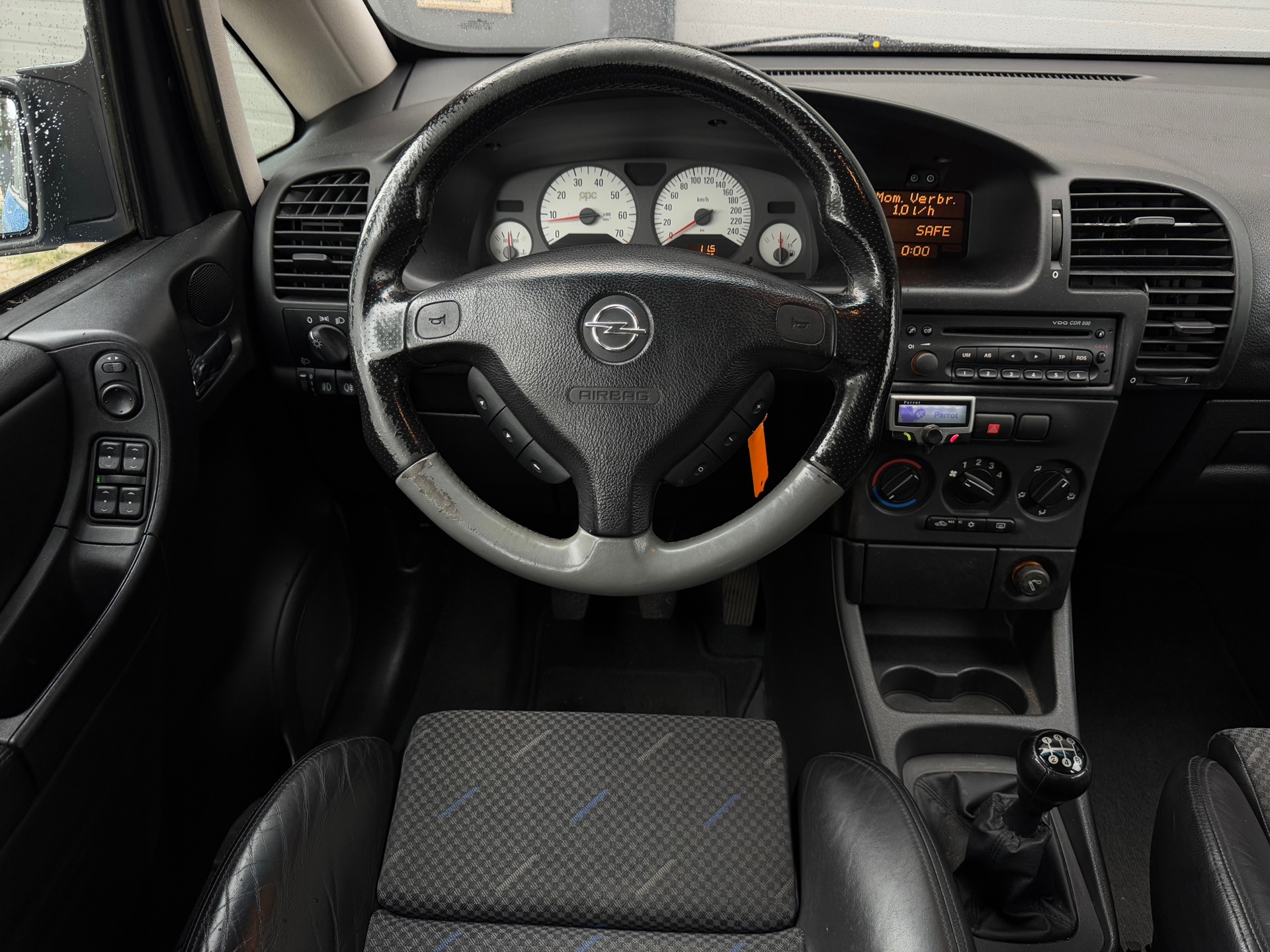 Foto van Opel Zafira-a