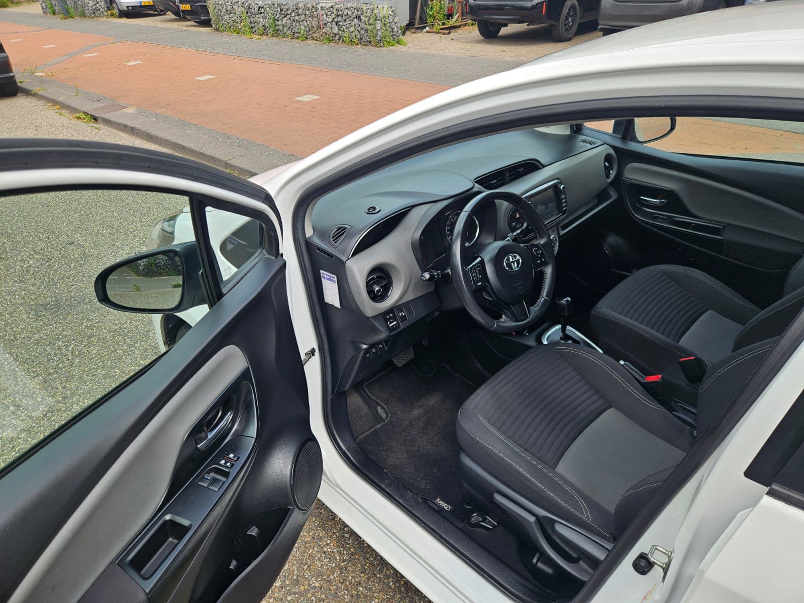 Foto van Toyota Toyota Yaris Hybrid