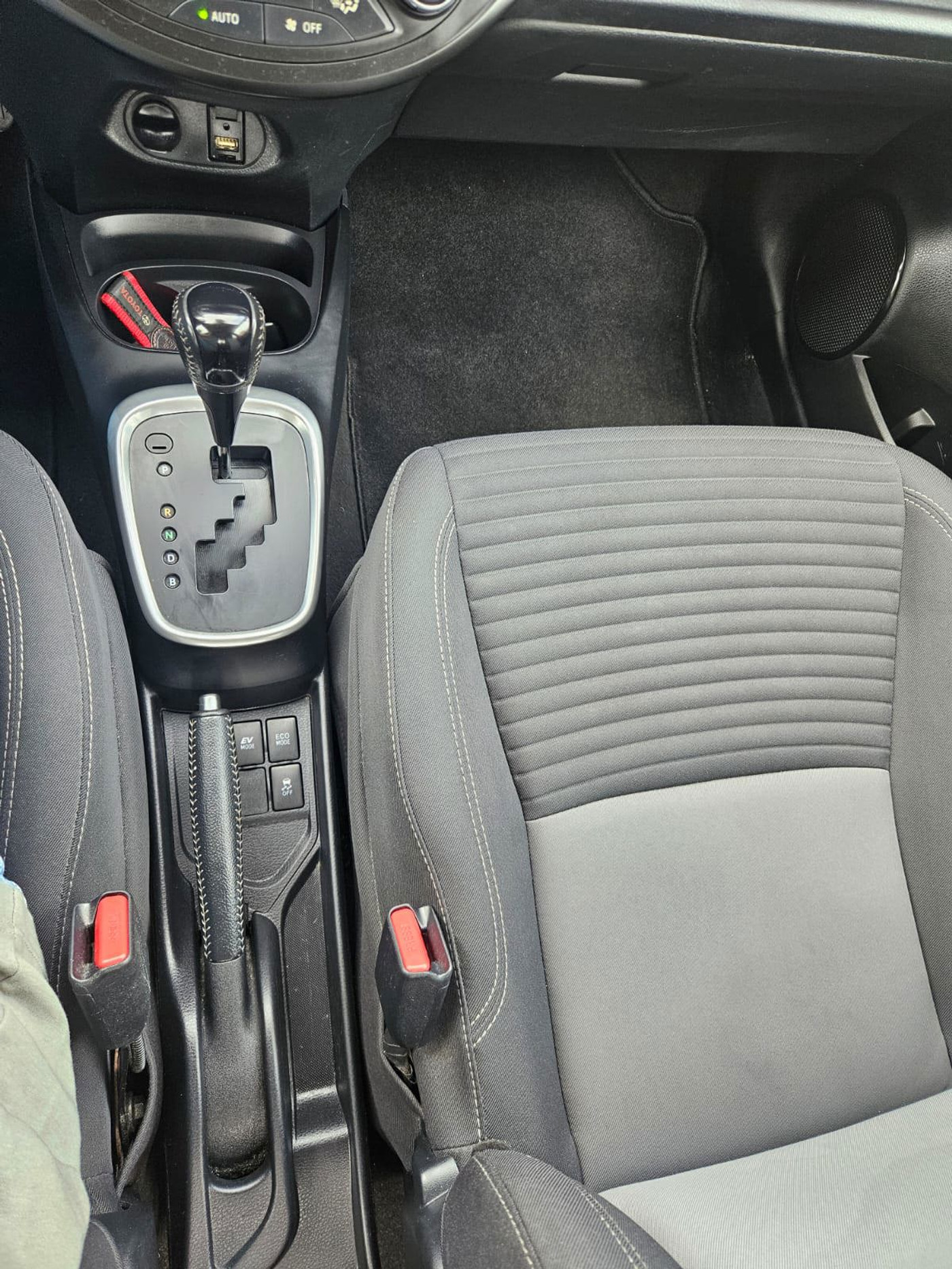 Foto van Toyota Toyota Yaris Hybrid