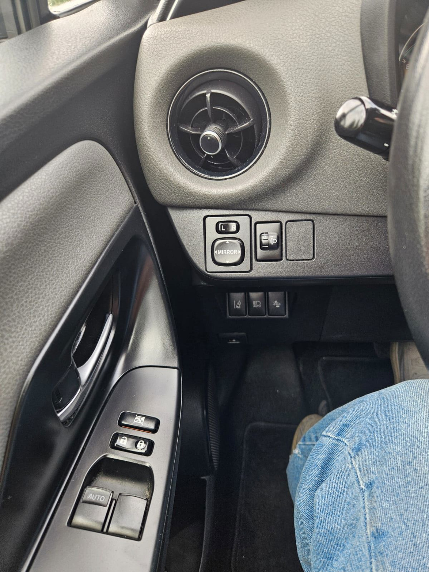 Foto van Toyota Toyota Yaris Hybrid
