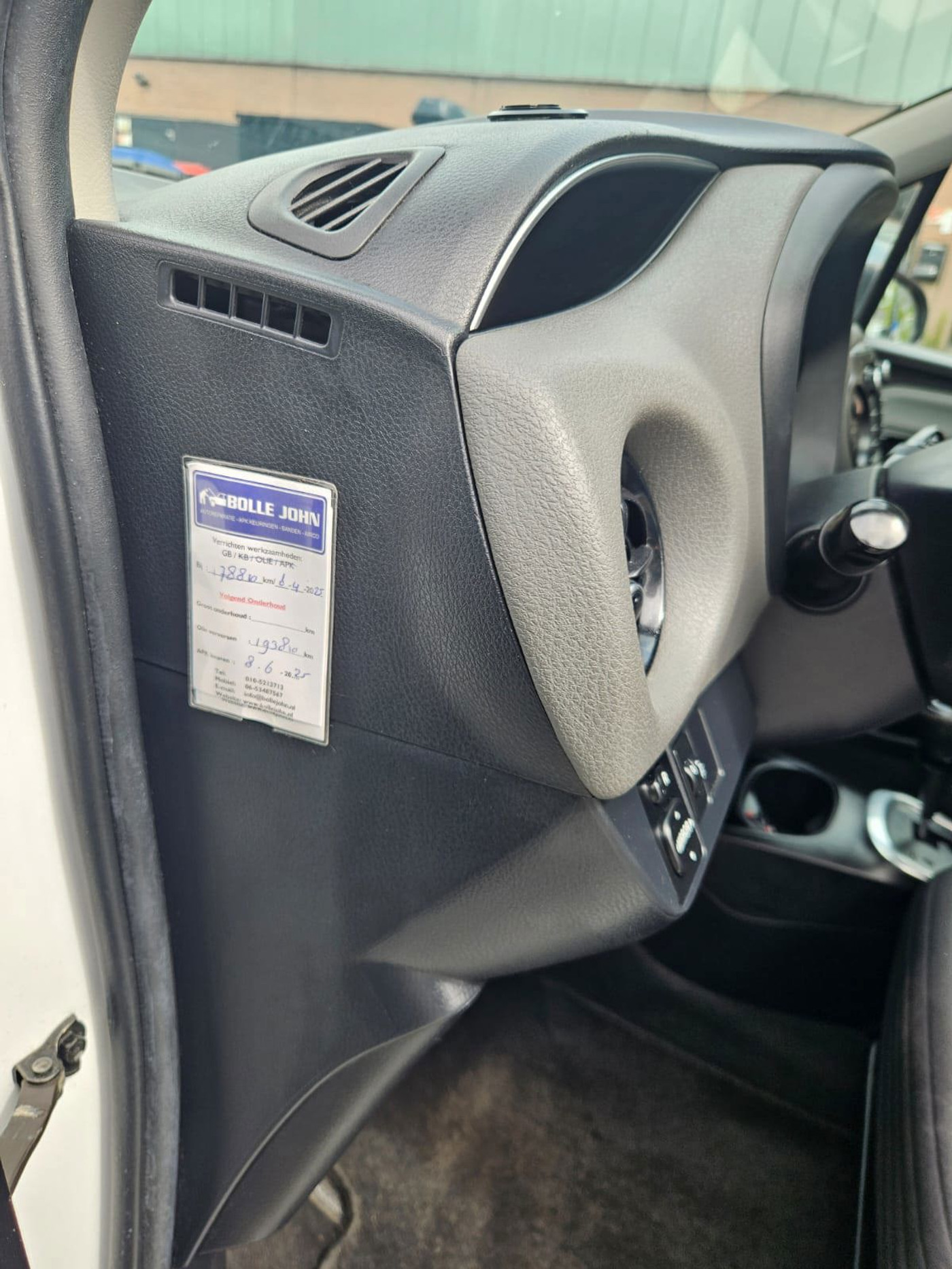 Foto van Toyota Toyota Yaris Hybrid