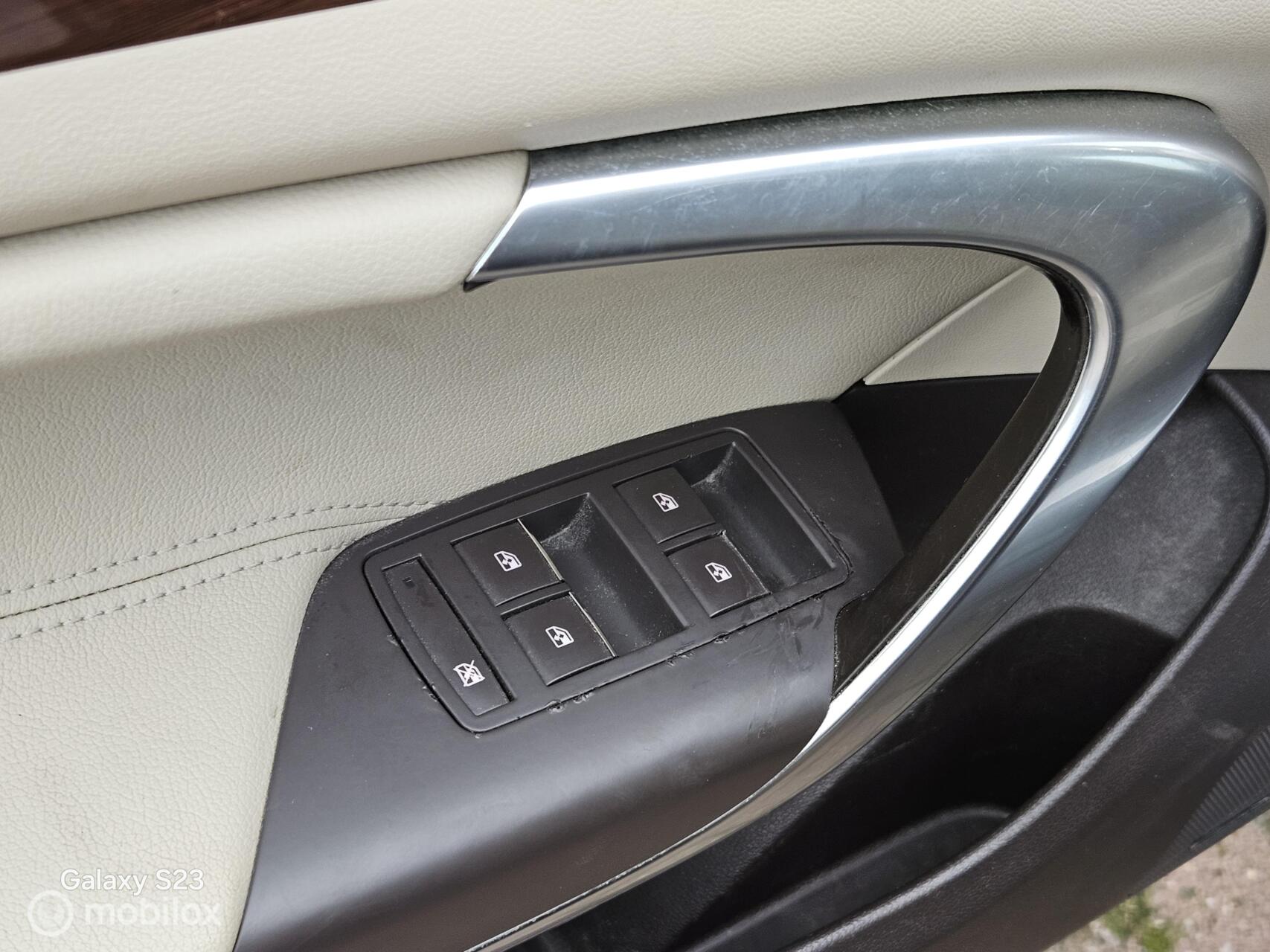 Foto van Opel Insignia Limousine HB