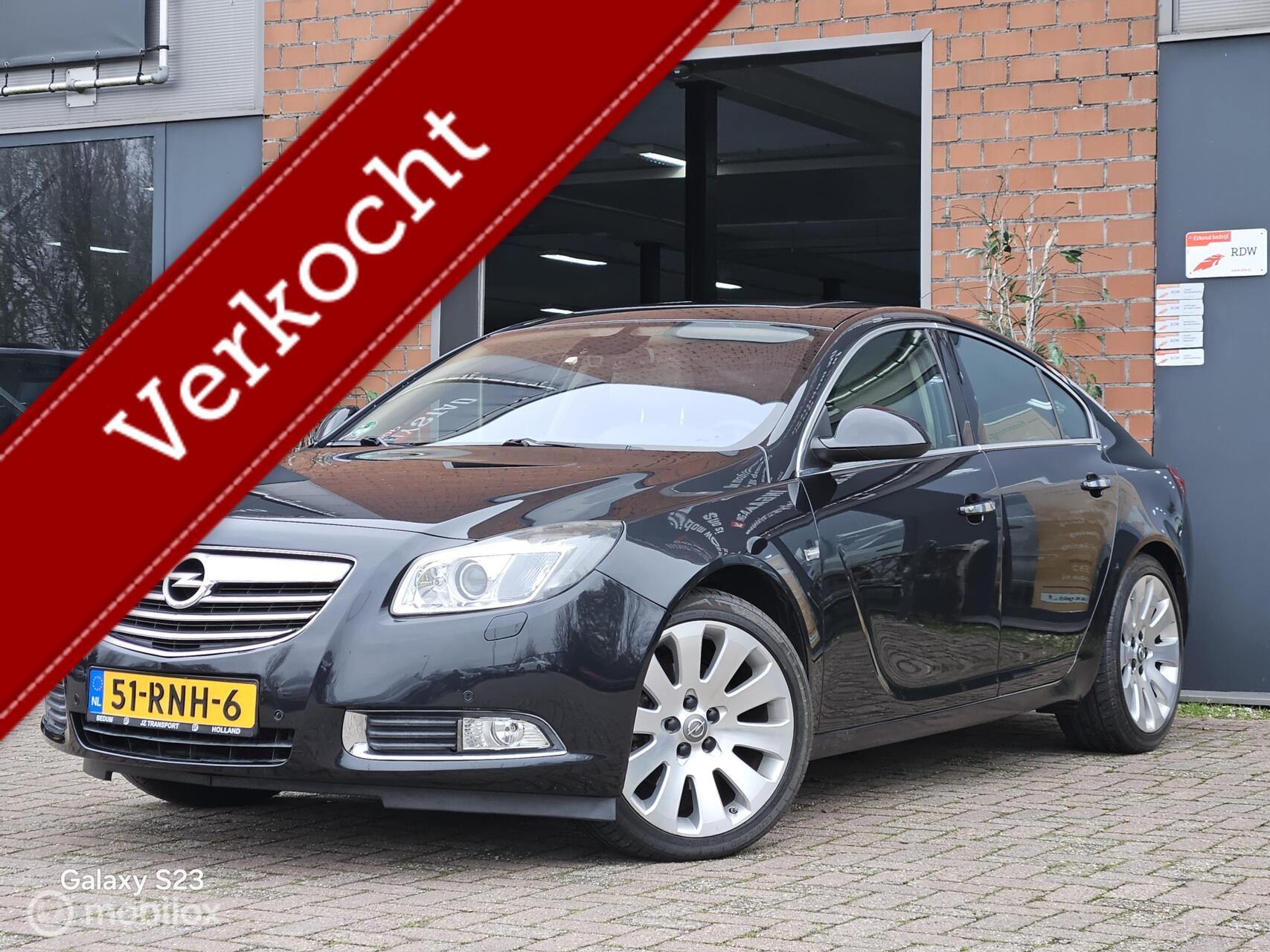 Opel Insignia Limousine HB 2.0 T Cosmo Airco navi leer Elek schuifdak nap 2011 - voorkant