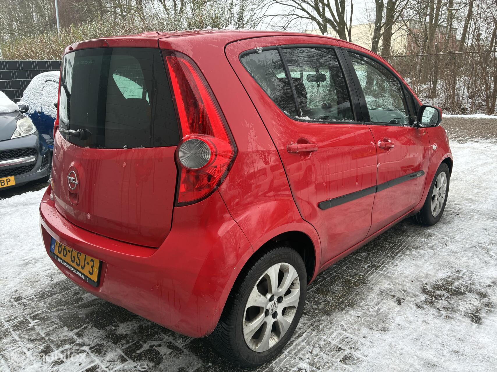 Foto van Opel Agila