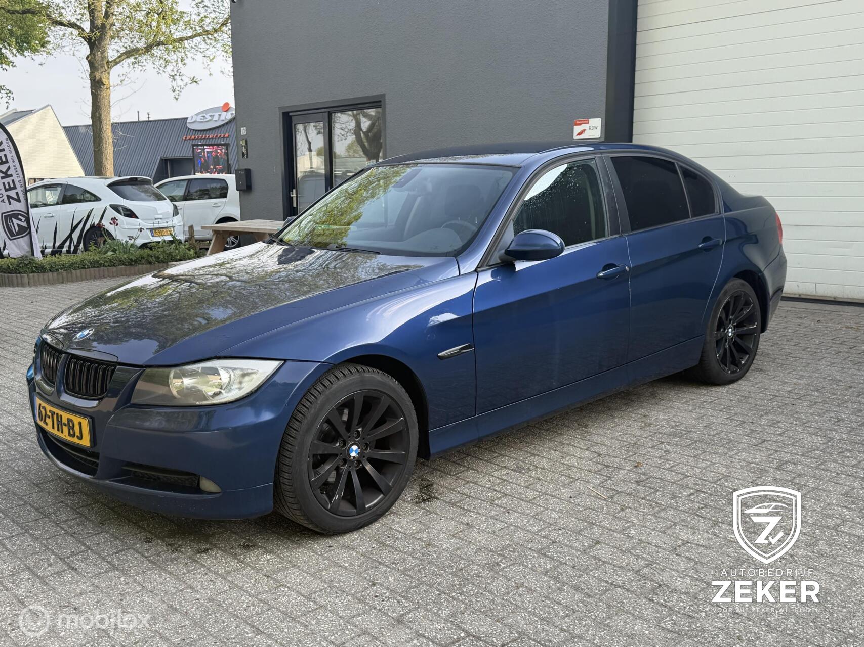 BMW 3er Reihe 320i Executive / Goed onderhouden / Automaat / 2006 - voorkant