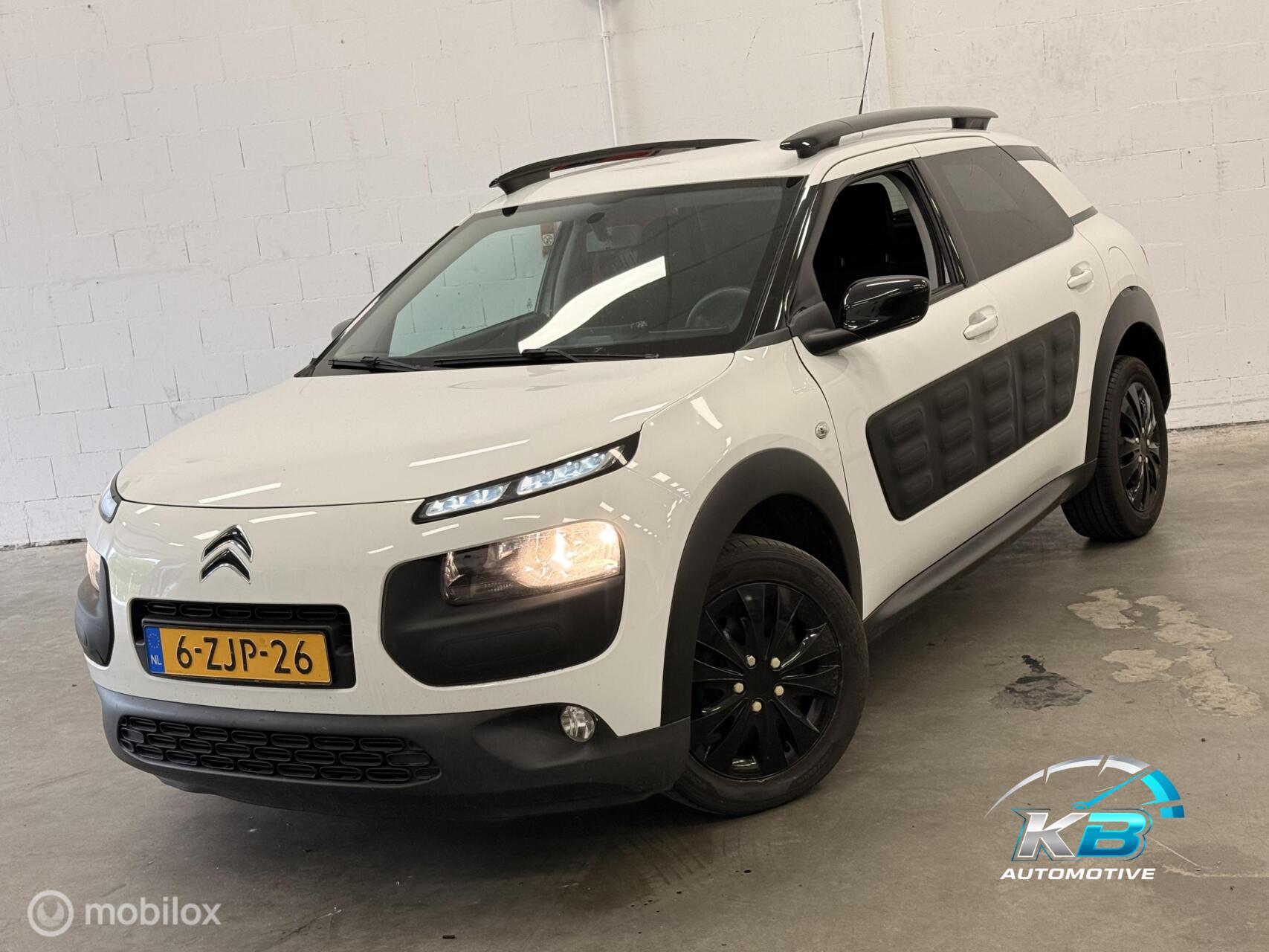 Citroen C4 Cactus 1.2 VTi Feel 2015 - voorkant