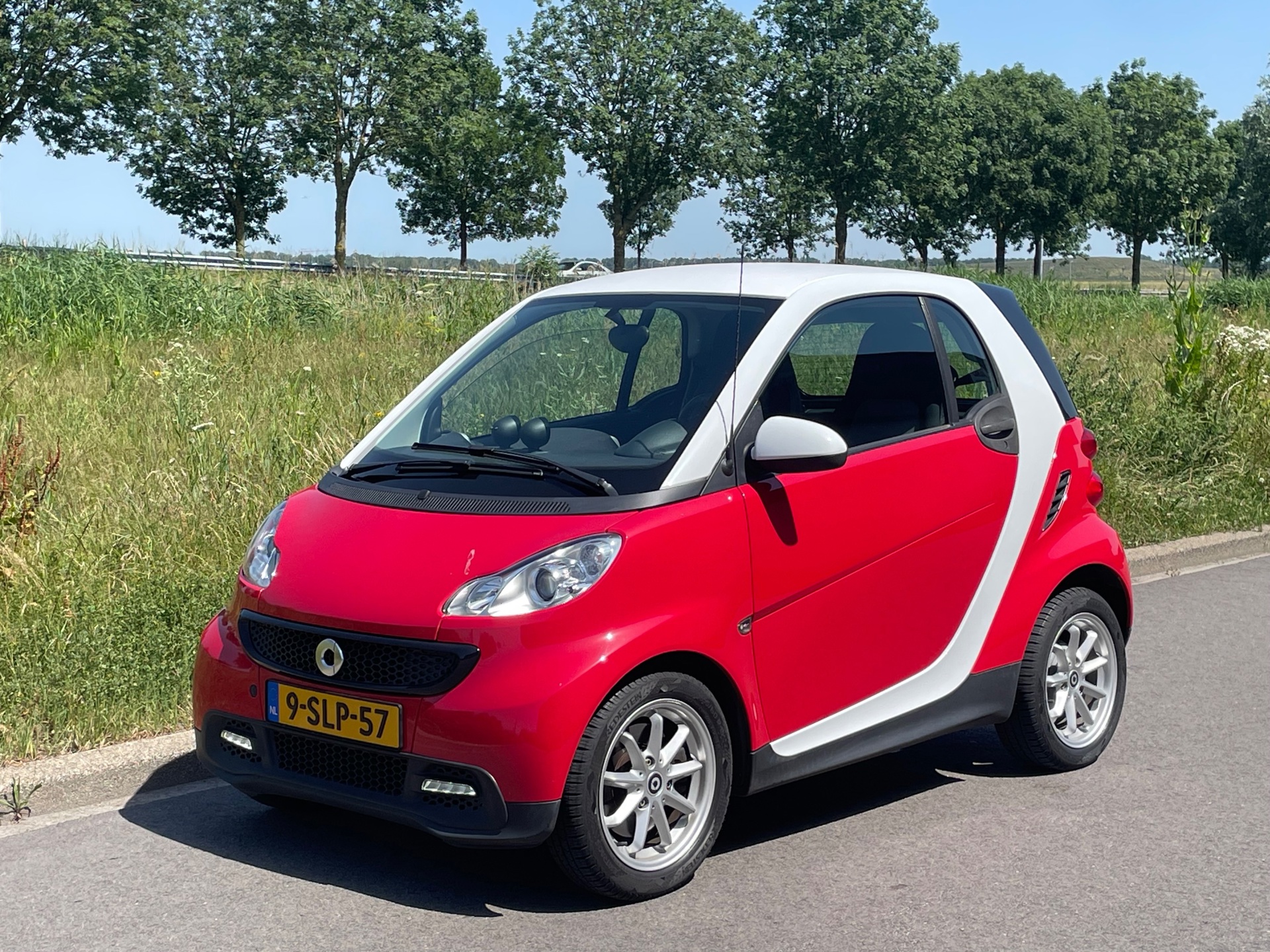 Foto van Smart Fortwo Coupe MHD
