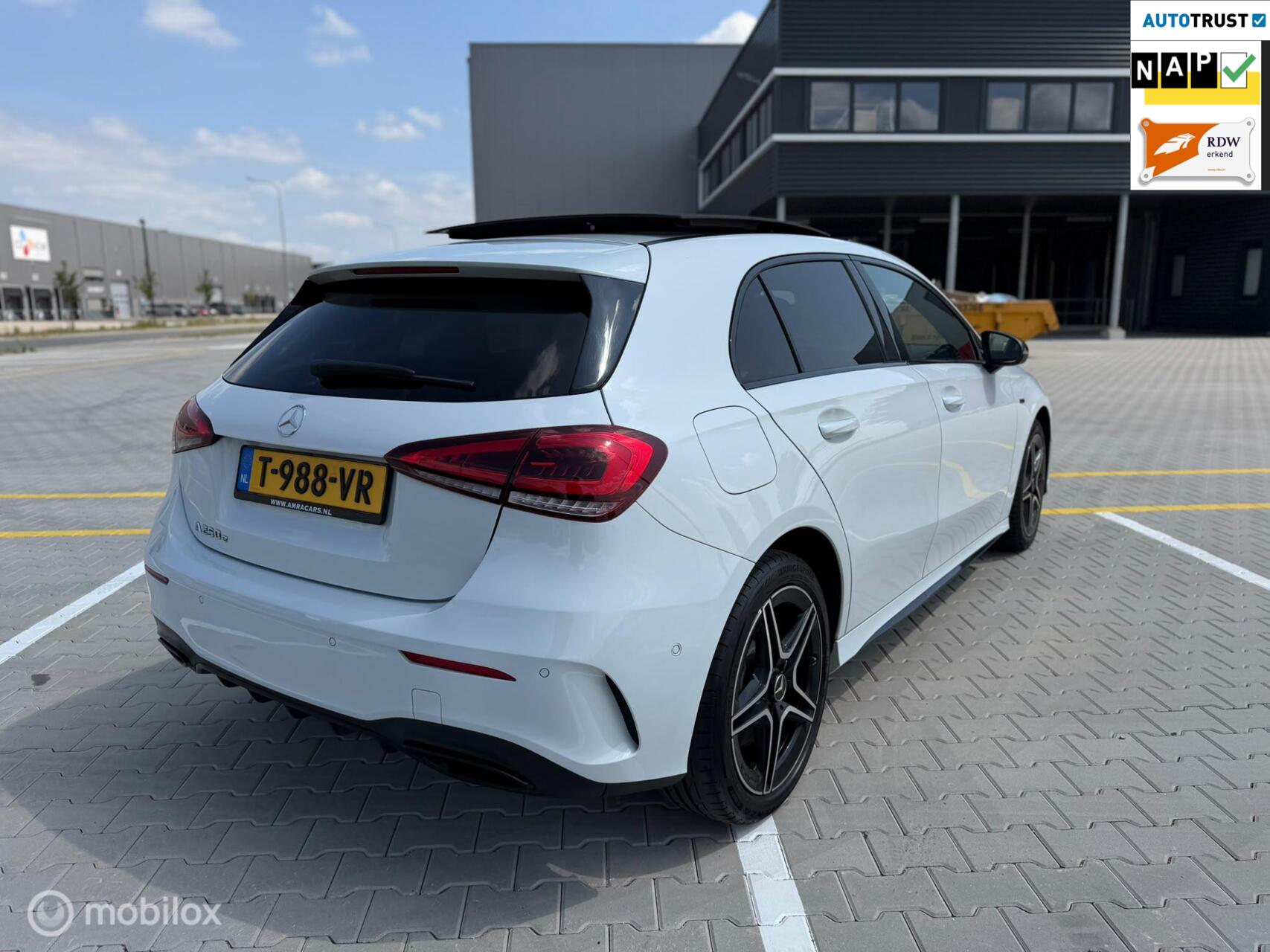 Foto van Mercedes-Benz A 250 E