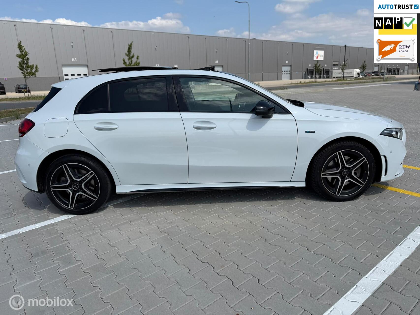 Foto van Mercedes-Benz A 250 E