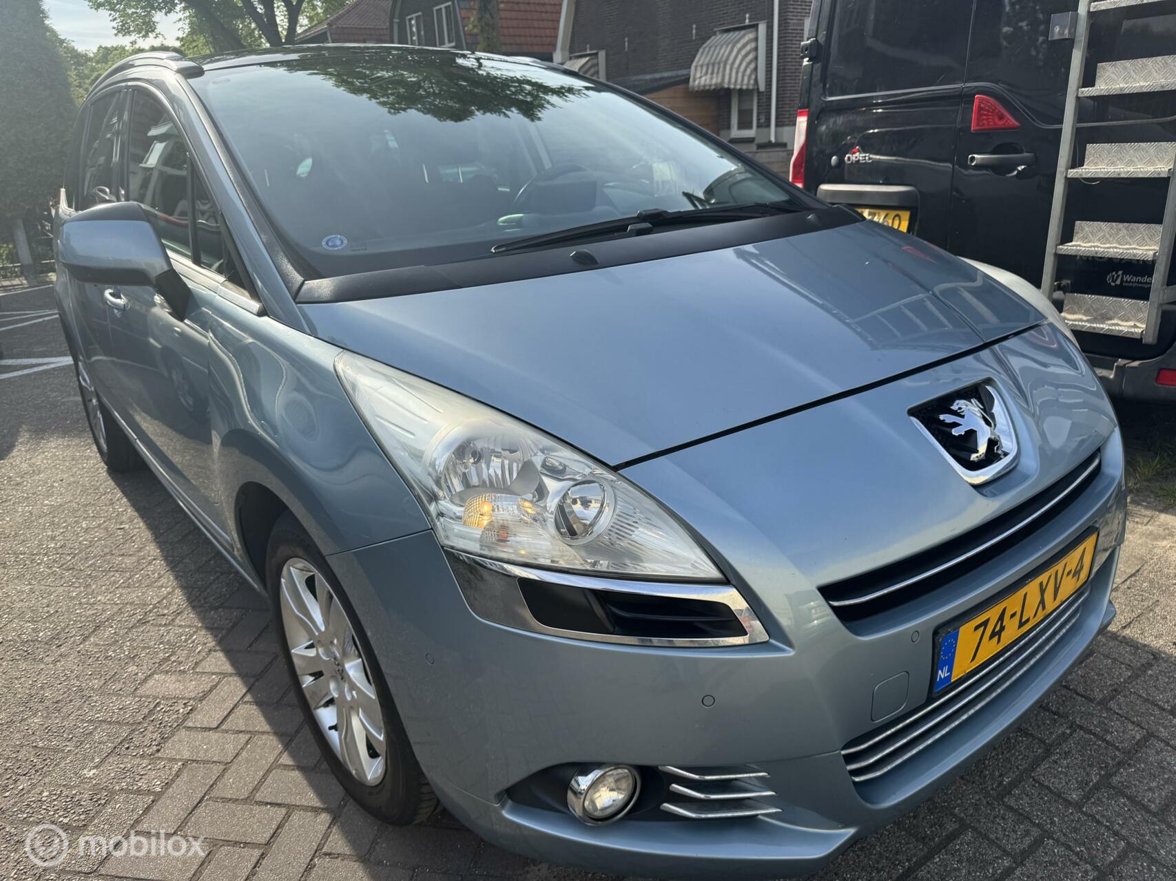 Foto van Peugeot 5008