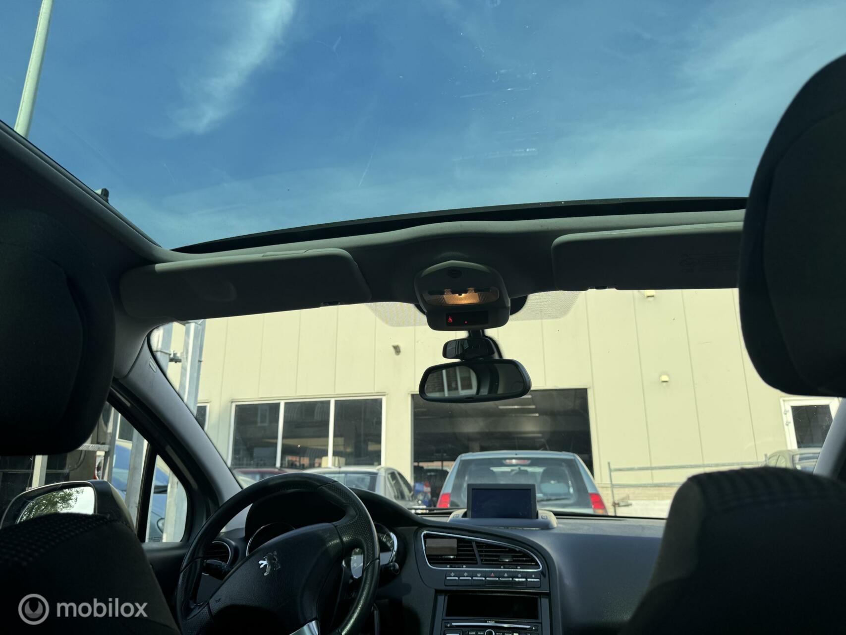 Foto van Peugeot 5008