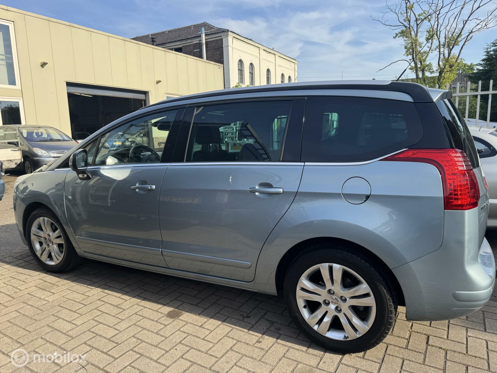 Foto van Peugeot 5008