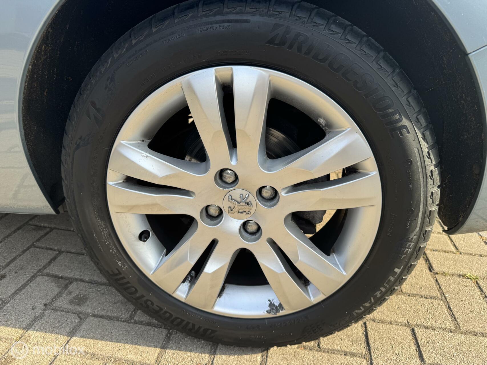 Foto van Peugeot 5008