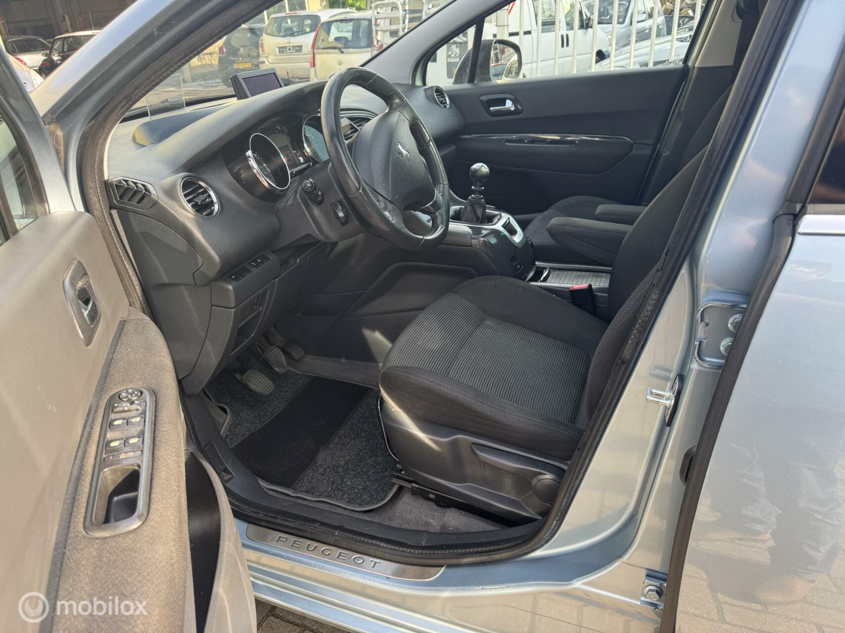 Foto van Peugeot 5008