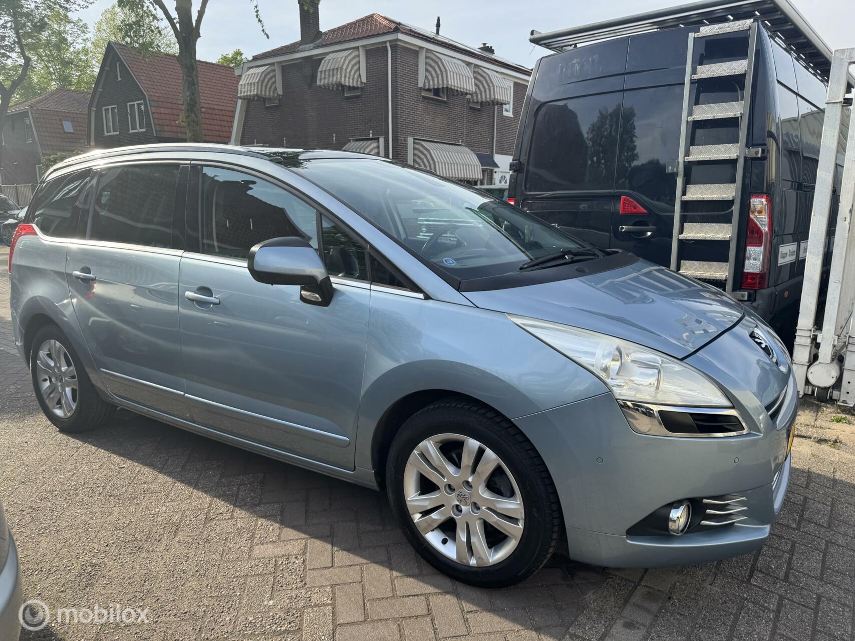 Foto van Peugeot 5008