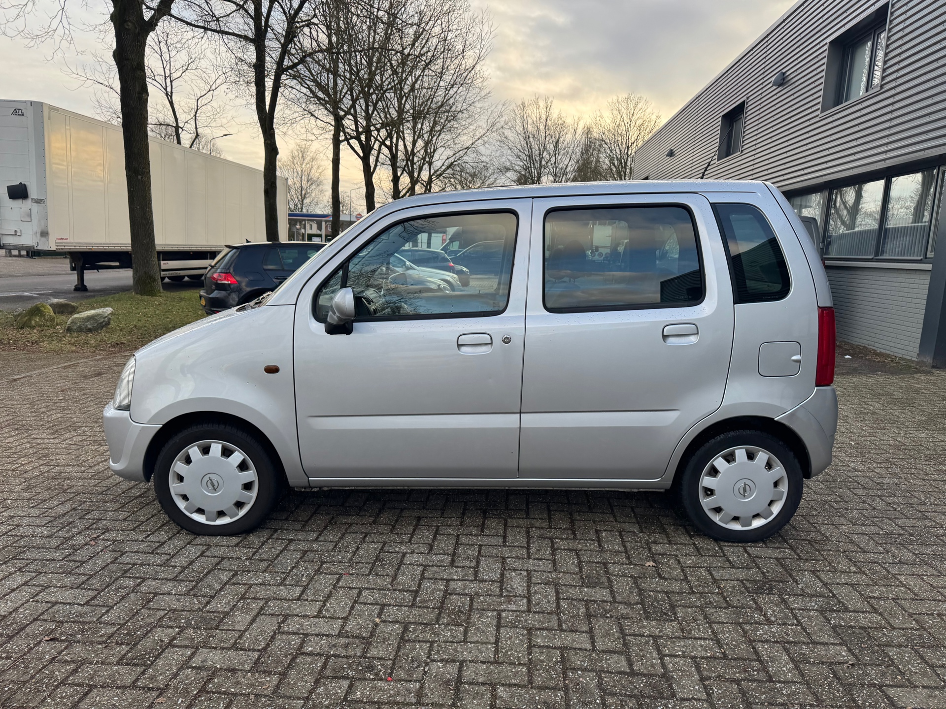 Foto van Opel Agila
