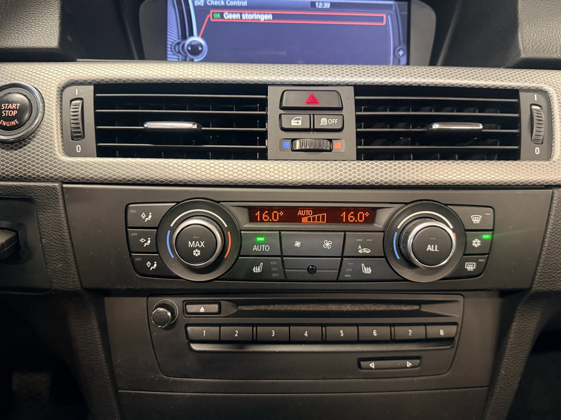 Foto van BMW 325i