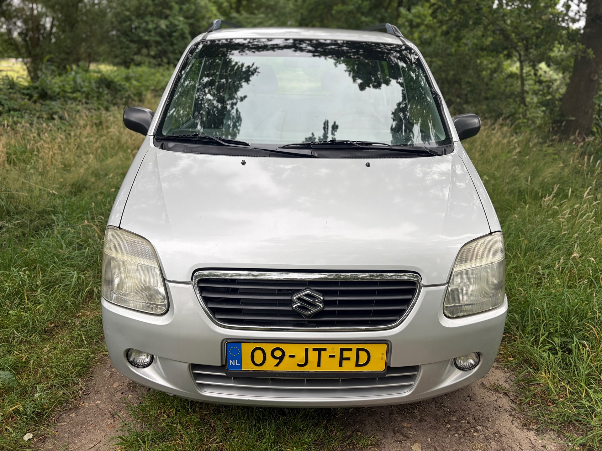 Foto van Suzuki Wagon R