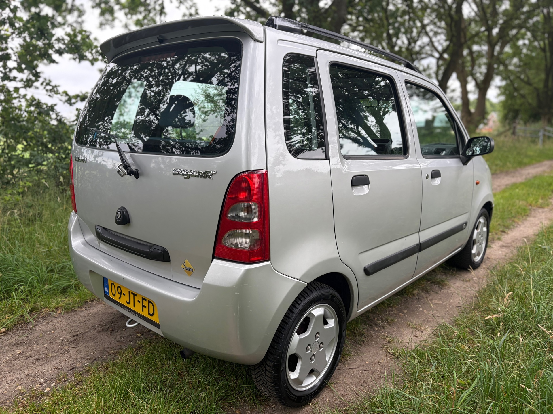 Foto van Suzuki Wagon R