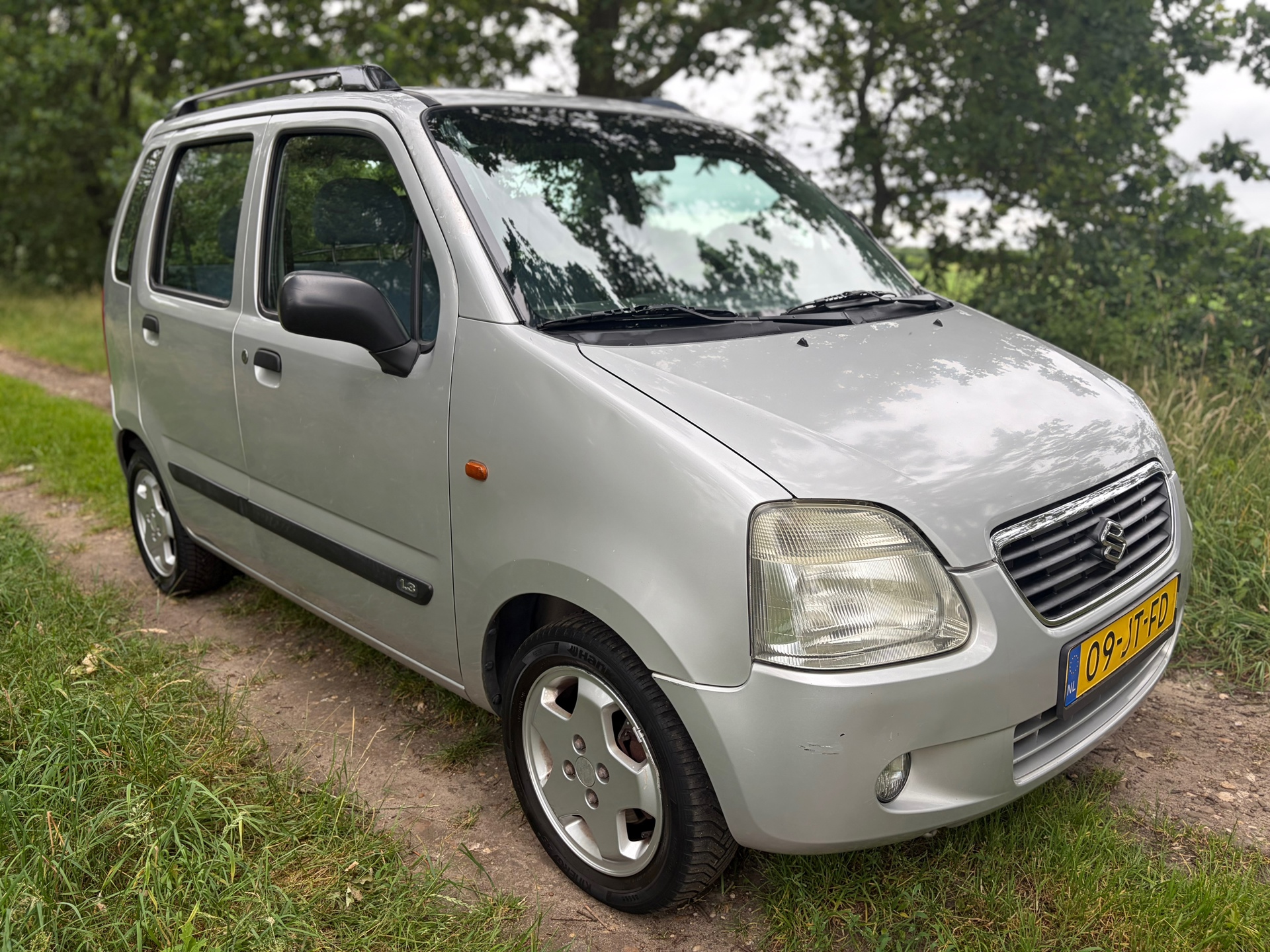 Foto van Suzuki Wagon R