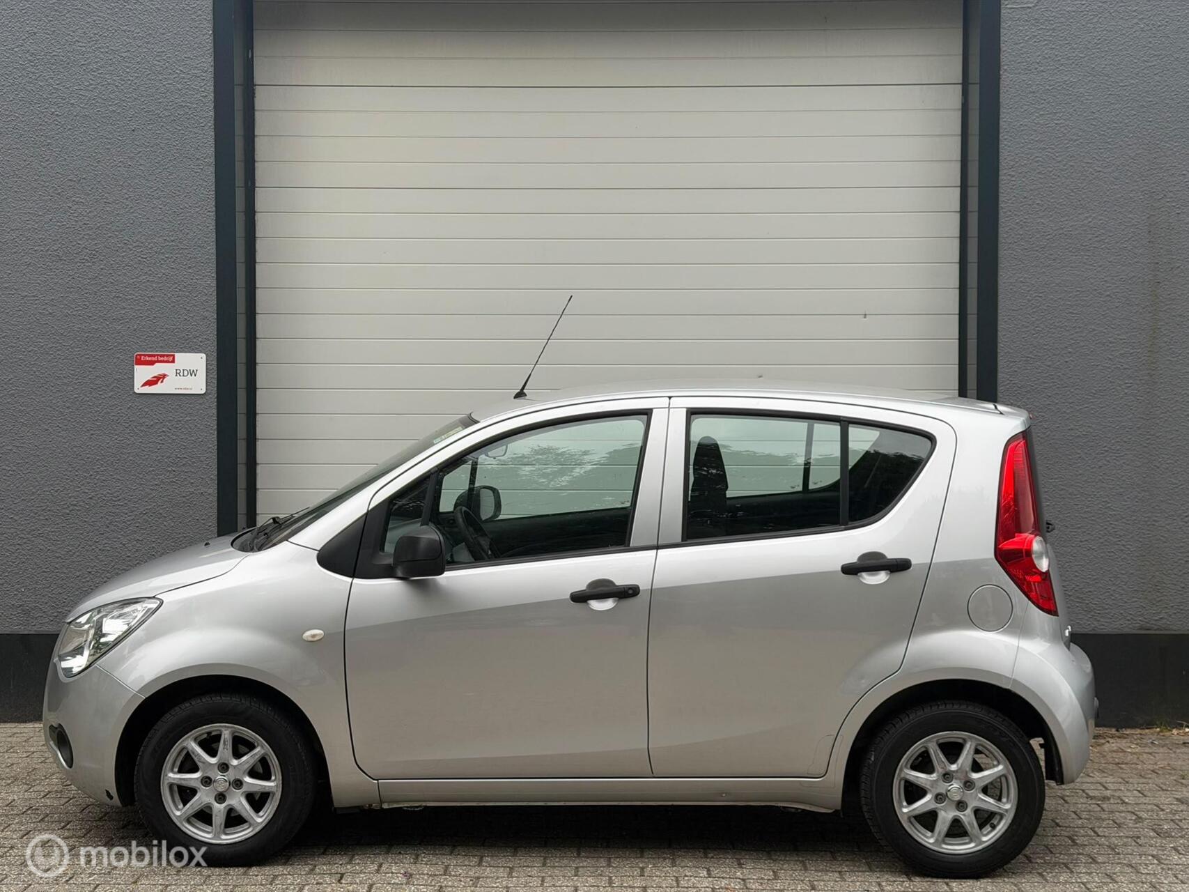 Foto van Opel Agila
