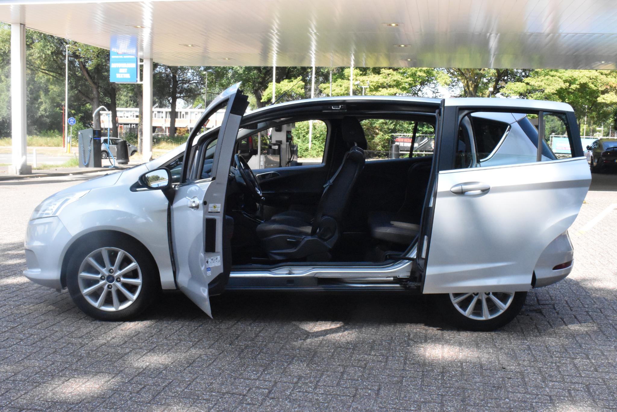 Foto van Ford B-max