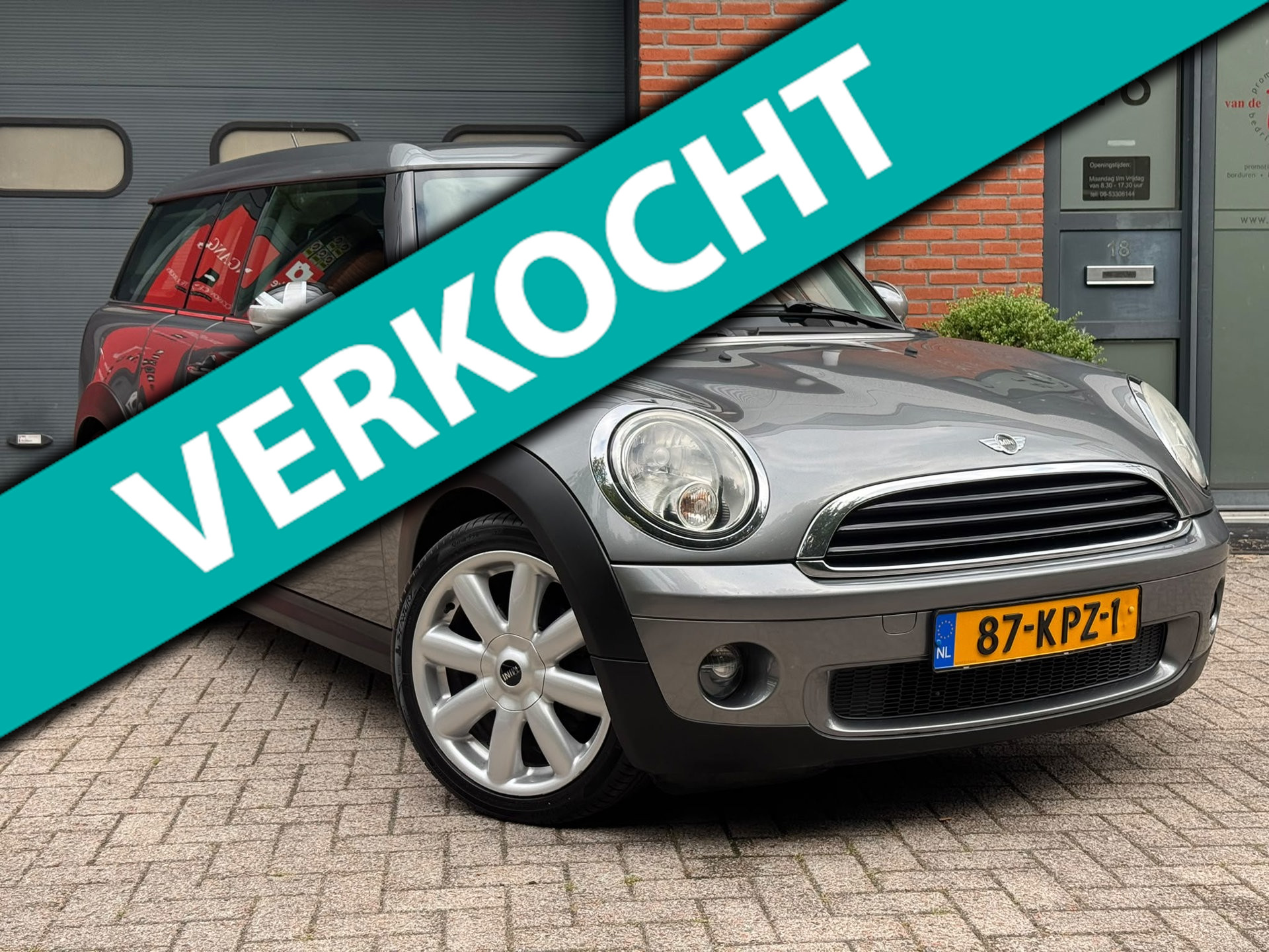 Mini One Clubman 1.4 One Business Line |Volledig onderhouden| Nieuwe Ketting + Klepseals|NAP|Luxe|AIRCO|APK|BOVAG Erkend 2010 - voorkant
