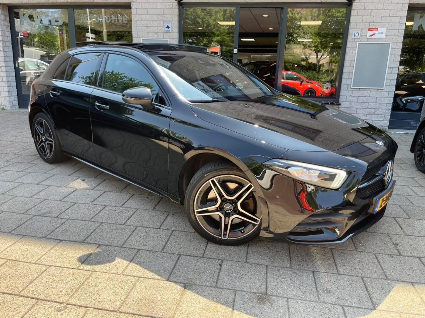 Foto van Mercedes-Benz A 250 E