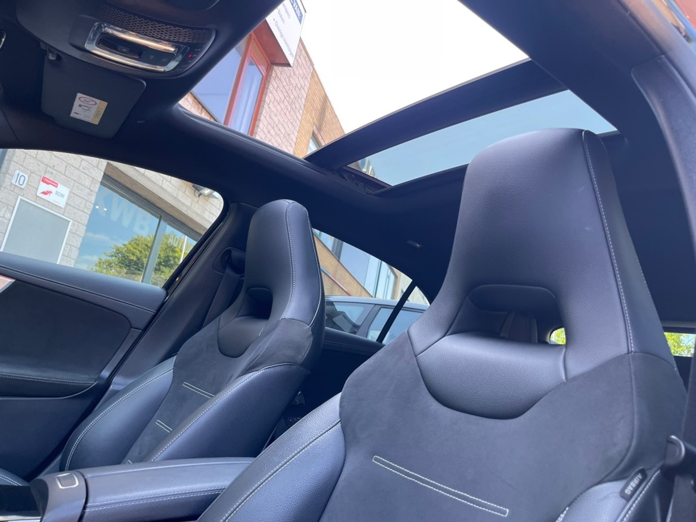 Foto van Mercedes-Benz A 250 E