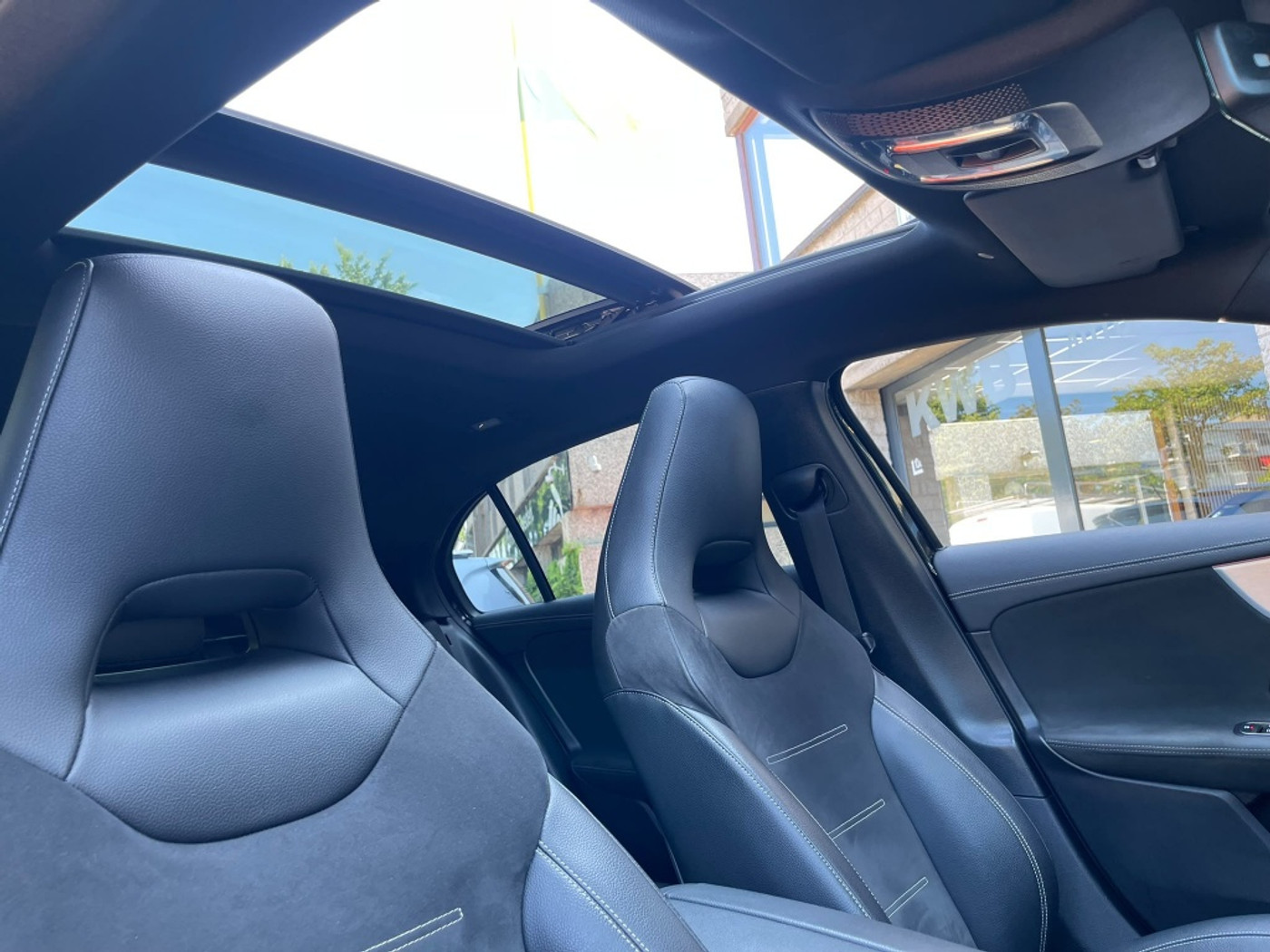 Foto van Mercedes-Benz A 250 E