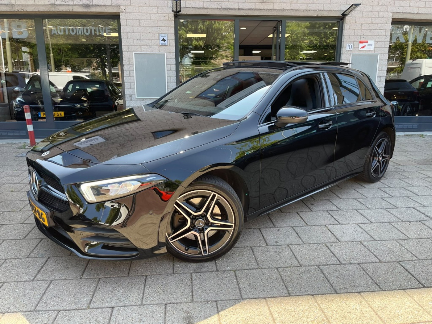 Foto van Mercedes-Benz A 250 E