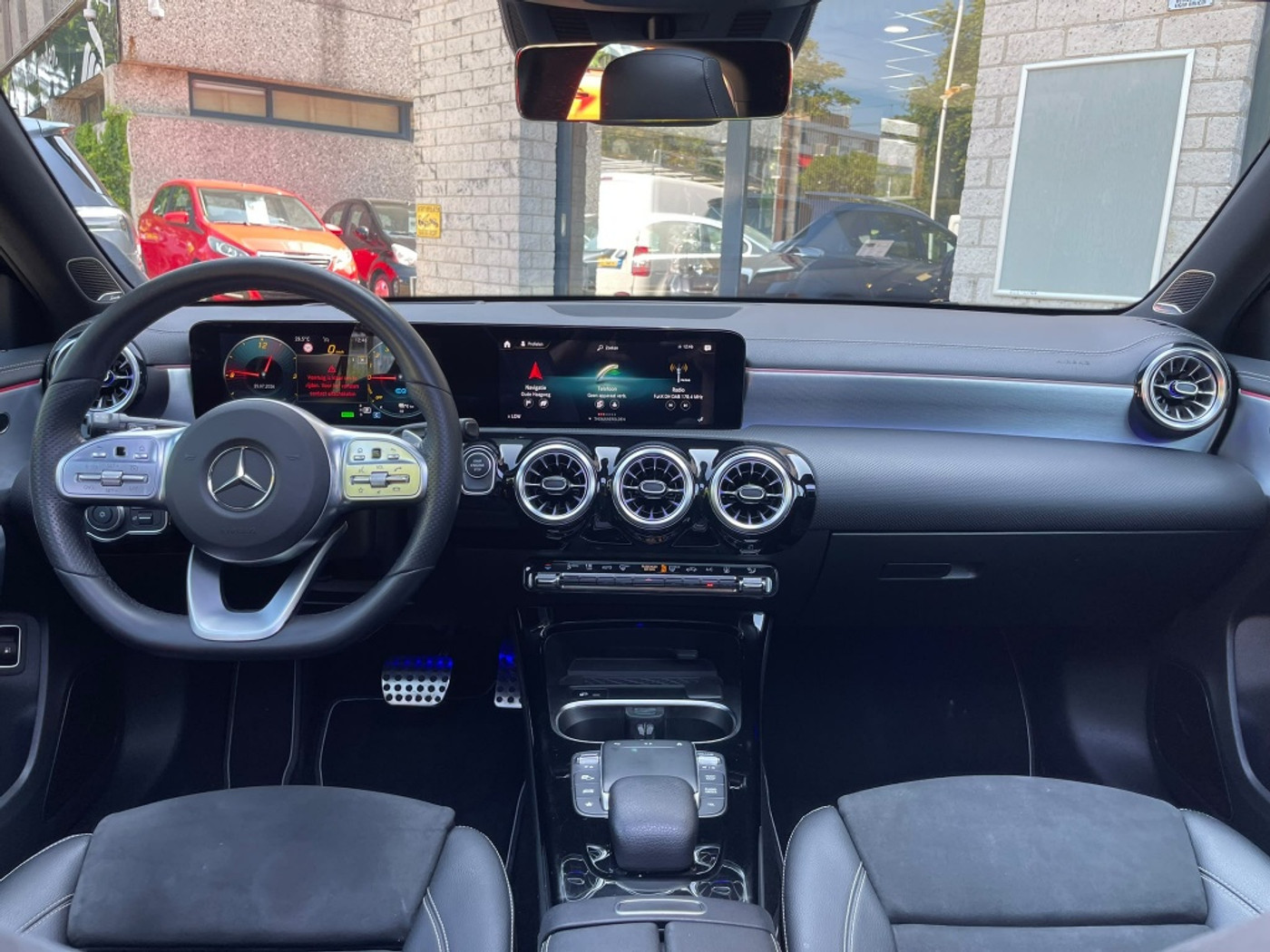 Foto van Mercedes-Benz A 250 E