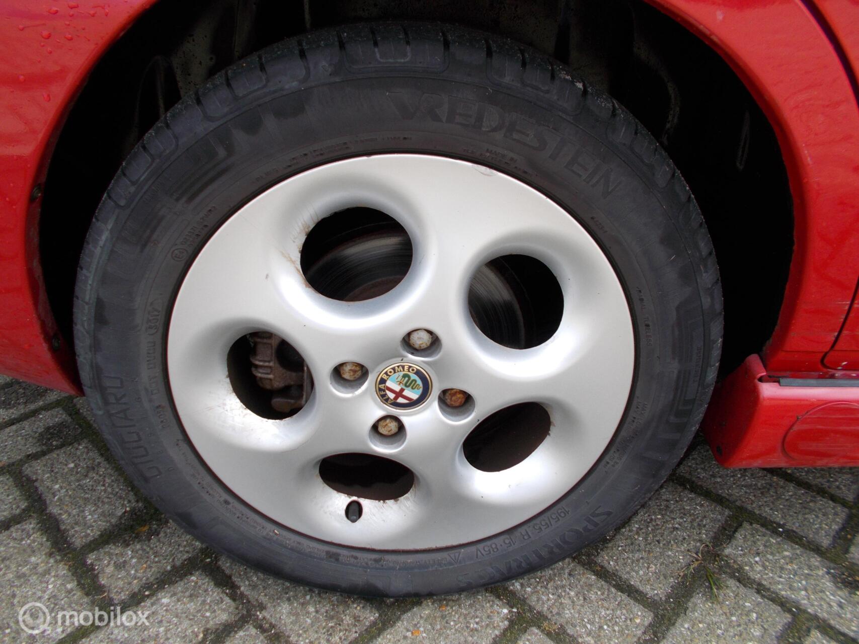 Foto van Alfa Romeo Alfa Romeo 146